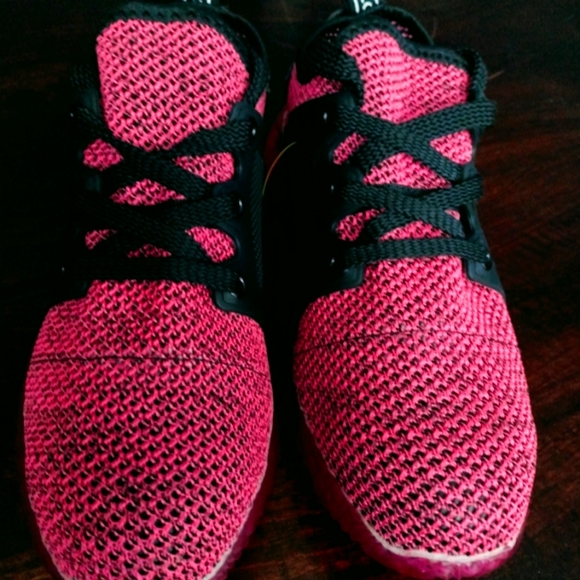 Indestructible shoes - Picture 3 of 3